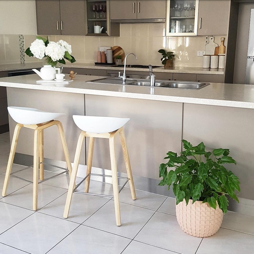 Darren Bar Stool (White) Furniture Source Philippines