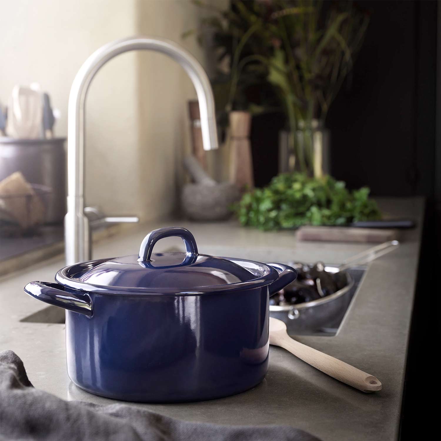 Vardagen Pot with Lid 3L